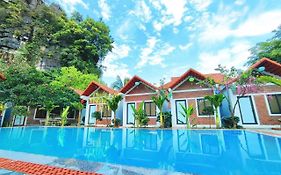 Trang An Natural Mountainside Homestay
